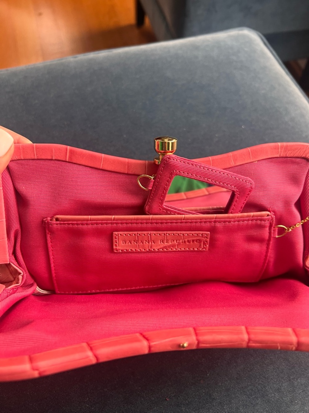 Banana Republic Pink Croc-Embossed Clutch - Picture 5 of 6